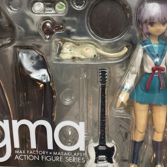 Yuki Nagato Evil Witch figma
015 The Melancholy of Haruhi
Suzumiya Action Figure - Picture 10 of 16